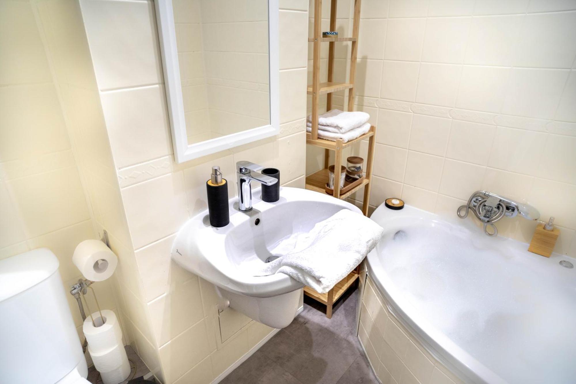 בוקרשט Bird Nest 2 Room Apartment מראה חיצוני תמונה